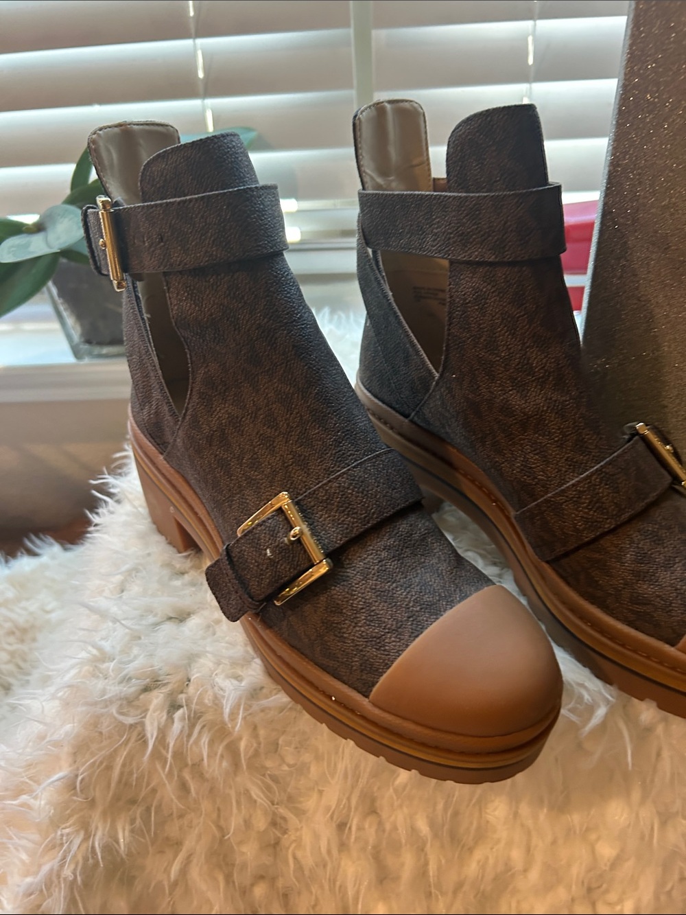 Mk boots